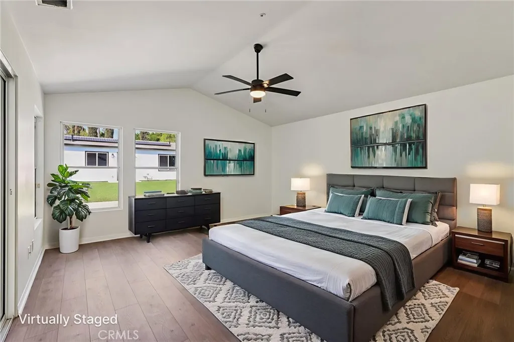 6233 Penfield Avenue, Woodland Hills, California 91367 home-pic-3